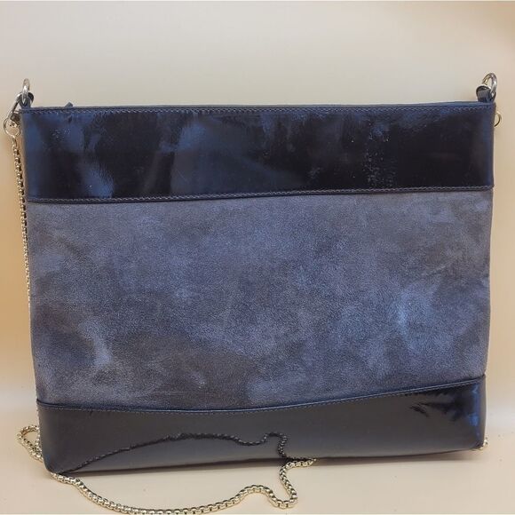 Authentic Gucci Crossbody Bag  - Picture 2 of 10